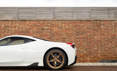 Ferrari 458 Speciale 32