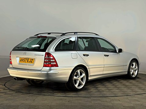 Mercedes-Benz C Class C180 KOMPRESSOR CLASSIC SE AUTOMATIC 7