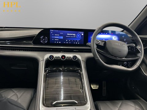 OMODA 9 1.5T SHS 34.46kWh Noble SUV 5dr Petrol Plug-in Hybrid DHT3 4WD Euro 6 (s/s) 20