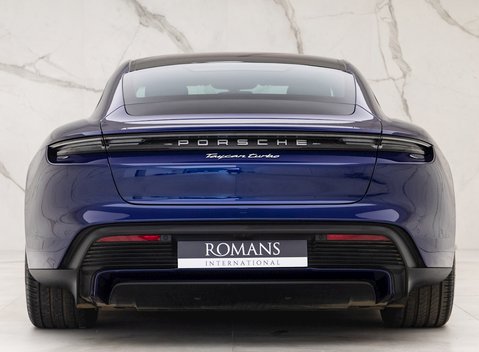 Porsche Taycan TURBO 5