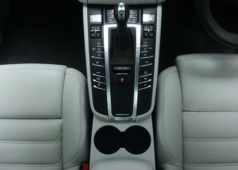 Porsche Macan 3.0 Macan S Semi-Auto 4WD 5dr 19