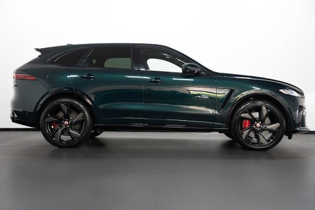Jaguar F-Pace 5.0 P550 V8 SVR SUV 5dr Petrol Quickshift AWD Euro 6 (s/s) (550 ps) 37