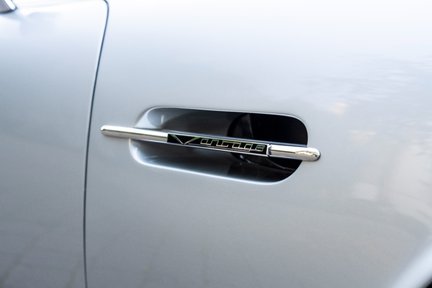 Aston Martin DB6 4.2 Vantage 11