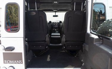 Land Rover Defender 90 Landmark 25