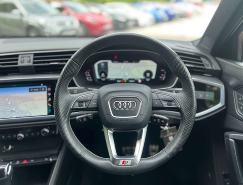 Audi Q3 1.5 Q3 S Line 35 TFSI MHEV Semi-Auto 5dr 23