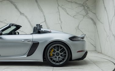 Porsche 718 SPYDER RS 45