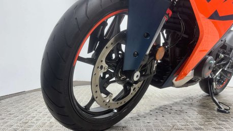 KTM RC 390 2024 1K VERY CLEAN A2 READY SPORTS BIKE 390CC 54