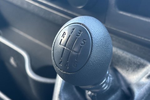 Vauxhall Movano F3500 125 ps Cdti Luton with Tail Lift & Air Con - Direct from MOD 30