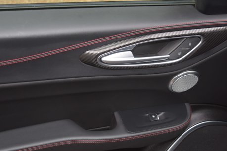 Alfa Romeo Giulia V6 BITURBO QUADRIFOGLIO 26