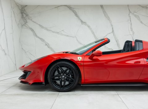 Ferrari 488 Pista Spider 41
