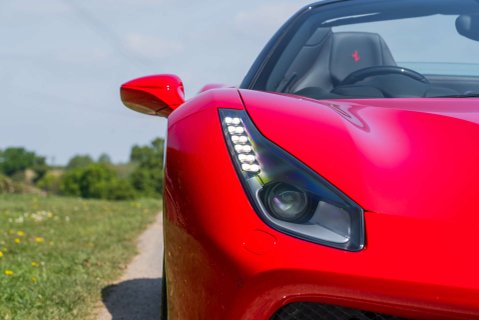 Ferrari 488 Spider 21