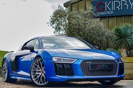 Audi R8 V10 PLUS 
