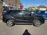 Suzuki Vitara SZ-T BOOSTERJET MHEV 9