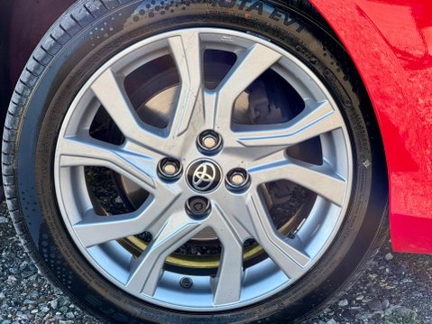 Toyota Yaris VVT-I SPORT 39