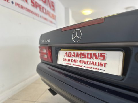 Mercedes-Benz SL Series SL320 19