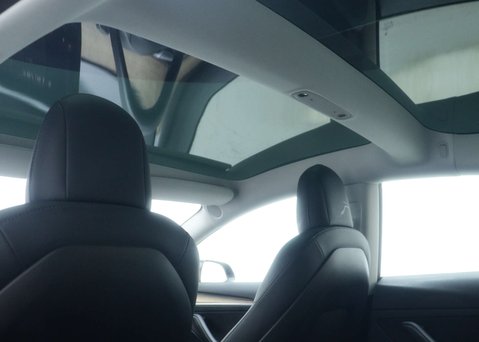 Tesla Model 3 Model 3 Long Range AWD 4WD 4dr 44