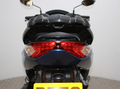 Yamaha Nmax 125 GPD125-A ABS 27