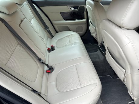 Jaguar XF 3.0D V6 S PORTFOLIO 4Dr AUTOMATIC 20