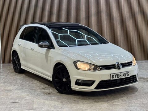 Volkswagen Golf 2.0 Golf R-Line Edition TDI BlueMotion Technology 5dr 7