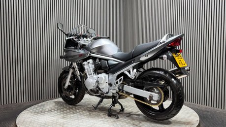 Suzuki Bandit GSF 650 2009 ONLY 13K NEW MOT JUST SERVICED A2 650CC 6