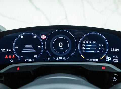 Porsche Taycan Turbo S Sport Turismo 20