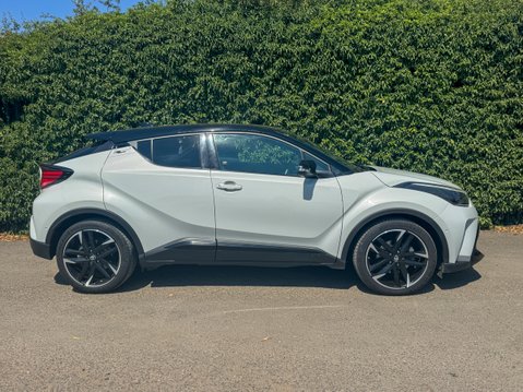 Toyota C-HR 2.0 VVT-h GR SPORT SUV 5dr Petrol Hybrid CVT Euro 6 (s/s) (184 ps) 32