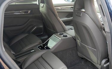 Porsche Panamera Turbo S E-Hybrid Executive 15
