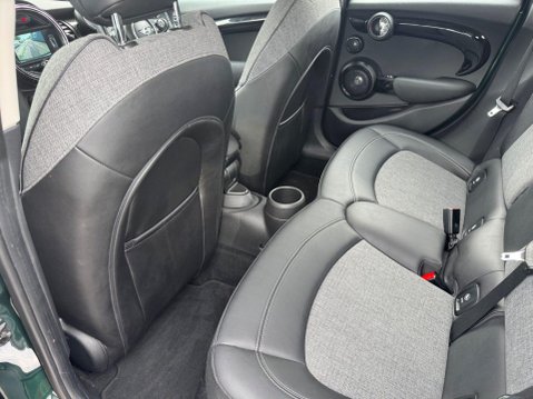 Mini Hatch COOPER S 32