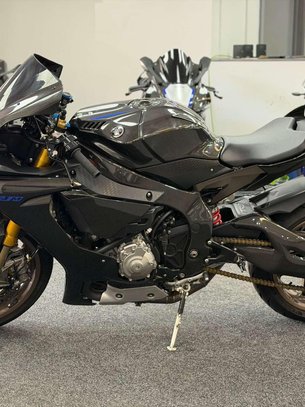Yamaha R1M 1000 Super Sports Petrol Manual (200 ps) 2