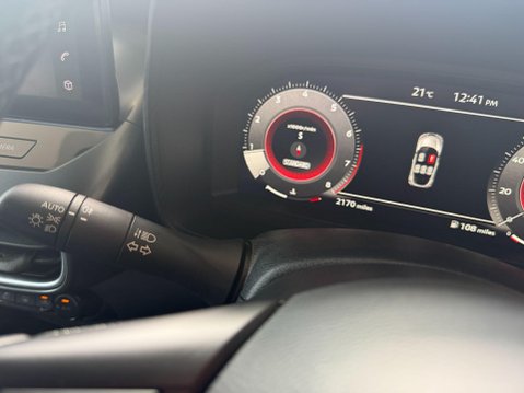 Nissan Juke 1.0 DIG-T N-Connecta Euro 6 (s/s) 5dr 26