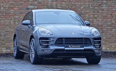 Porsche Macan Turbo 2