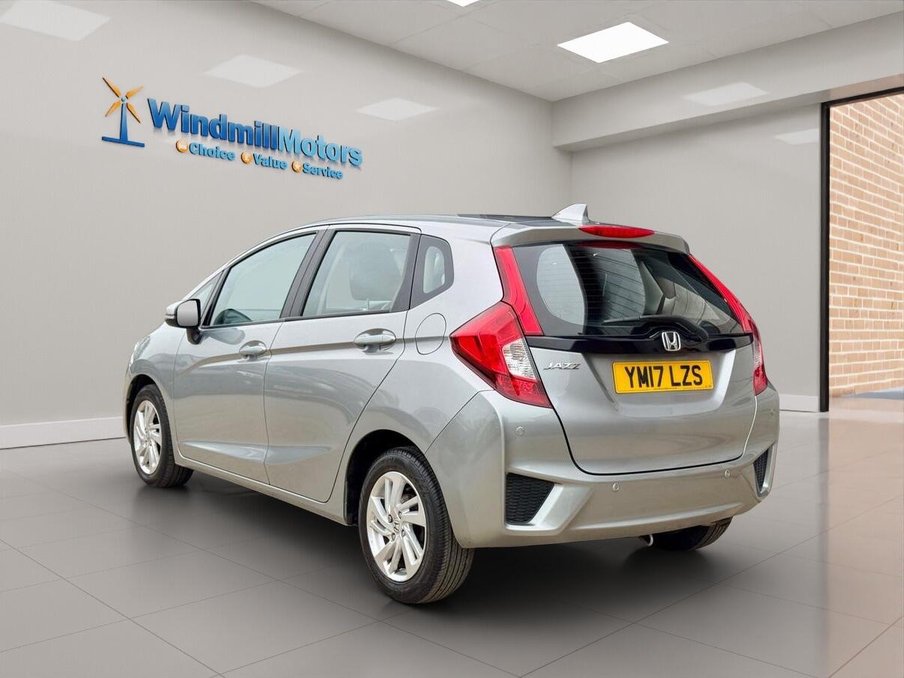 2017 Honda Jazz — image 8