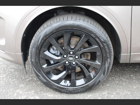 Land Rover Discovery Sport R-DYNAMIC HSE PHEV 34