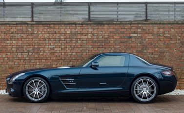 Mercedes-Benz SLS AMG 2