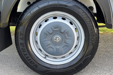 Vauxhall Movano F3500 L3 H1 125 ps Cdti Crew Cab Dropside with Tail Lift - Air Con 29