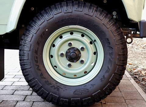 Land Rover 90 Heritage 9