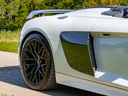 Audi R8 5.2 R8 Spyder Quattro V10 Semi-Auto 4WD 2dr 18