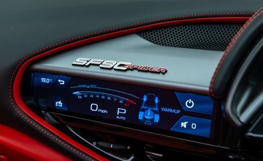 Ferrari SF90 Spider 24