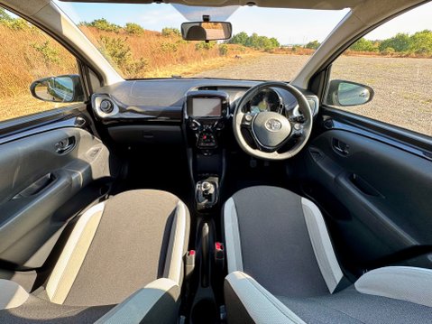 Toyota Aygo VVT-I X-CLUSIV X-SHIFT 17