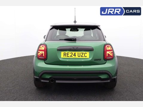 Mini Hatch 1.5 Cooper Exclusive Auto 3dr 10
