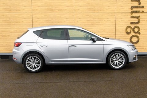 SEAT Leon TSI SE DYNAMIC 12
