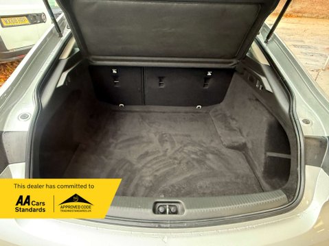 Vauxhall Insignia 1.5 Insignia Design TD 5dr 37