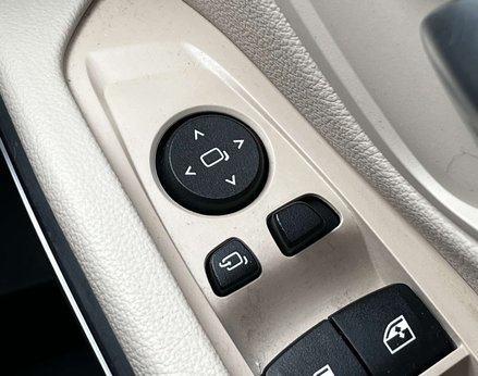 BMW 3 Series 2.0 330I M Sport Auto 4dr 68