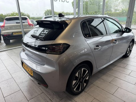 Peugeot 208 1.2 PureTech Allure Euro 6 (s/s) 5dr 8