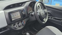 Toyota Yaris 1.33 Dual VVT-i Design Hatchback 5dr Petrol Multidrive S Euro 6 (99 ps) 22
