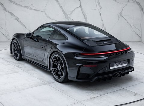Porsche 911 GT3 TOURING (992.2) 9