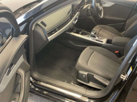 Audi A4 2.0 A4 Technik 35 TDI MHEV Semi-Auto 5dr 9