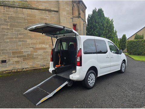 Citroen Berlingo Multispace BLUEHDI FEEL ETG6 1