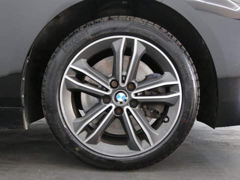 BMW 2 Series 2.0 220d Sport Auto Euro 6 (s/s) 4dr 25