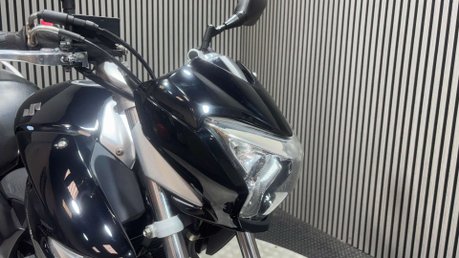 Suzuki Inazuma GW 2013 ONLY 12K NEW MOT WARRANTY 250CC COMMUTER BIKE 16